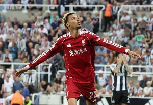 埃基蒂克在利物浦7场比赛打进4球,追平在巴黎33场进球数量